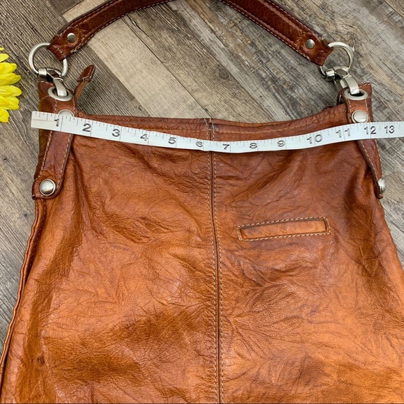 B Makowsky Genuine Leather Shoulder Bag - Picture 2 of 12